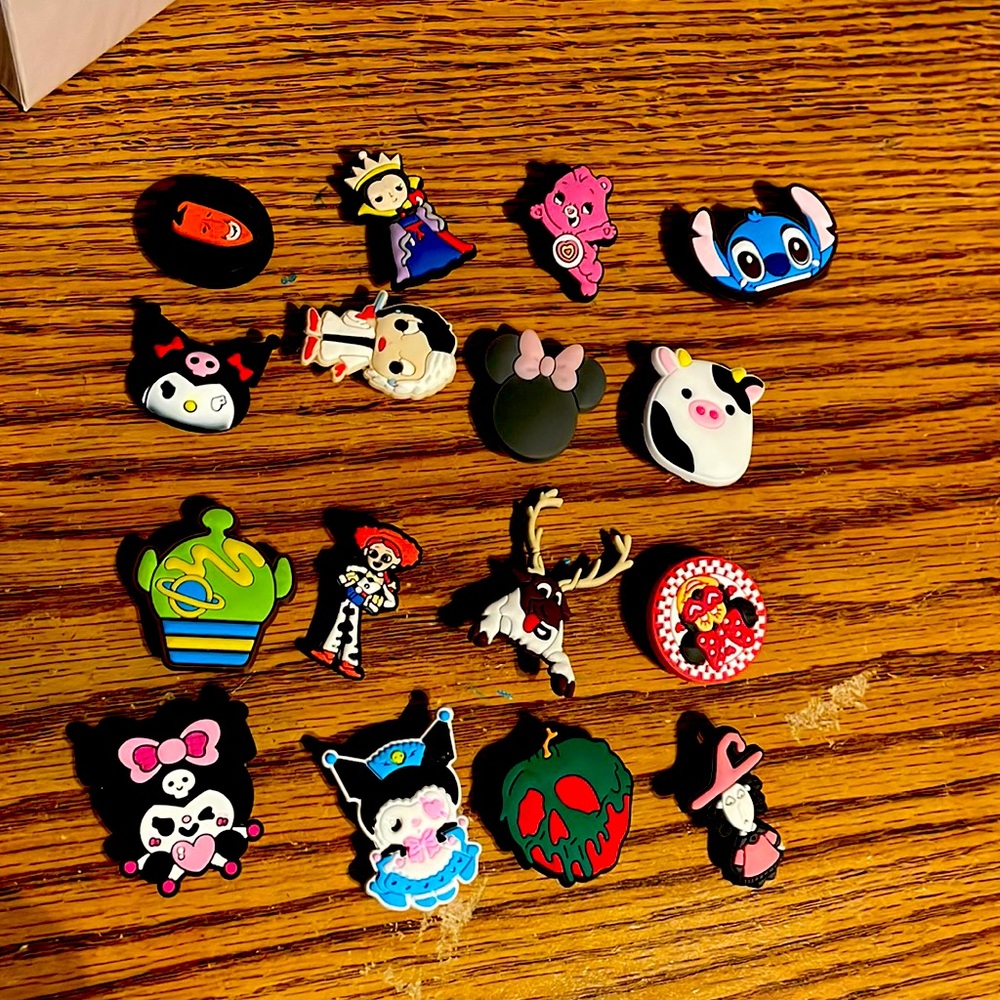 I am selling these really cute croc gibbets